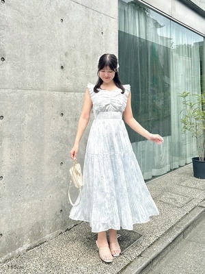 プリーツデザインワンピース