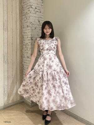 プリーツデザインワンピース