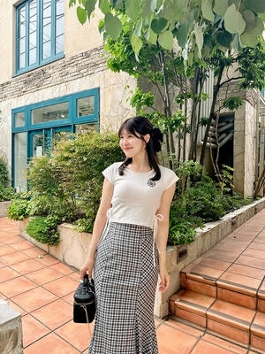 サイドカットリボンTシャツ
